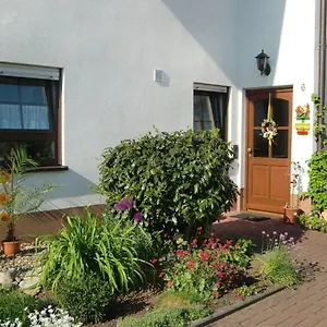https://ferienwohnungen-kolb-am-schloss.com-bavaria.com