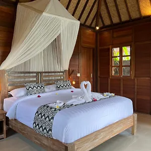  Villa Eka Wood