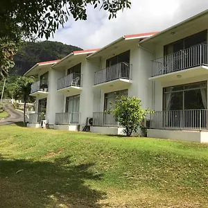 https://michel-holiday-apartments.maheislandhotels.com